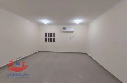 Apartment - 2 Bedrooms - 1 Bathroom for rent in Al Duhail North - Al Duhail - Doha