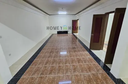 Apartment - 2 Bedrooms - 2 Bathrooms for rent in Bin Omran - Fereej Bin Omran - Doha