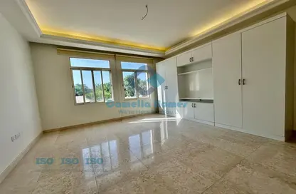 Compound - 4 Bedrooms - 5 Bathrooms for rent in West Bay Lagoon - West Bay Lagoon - Doha