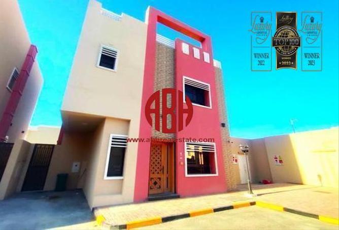 Villa - 5 Bedrooms - 5 Bathrooms for rent in Al Keesa Gate - Al Kheesa - Umm Salal Mohammed