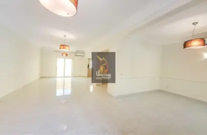 Compound - 3 Bedrooms - 3 Bathrooms for rent in Ain Khaled - Ain Khaled - Doha