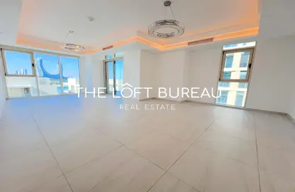 Apartment - 3 Bedrooms - 4 Bathrooms for sale in Gewan Island - The Pearl Island - Doha