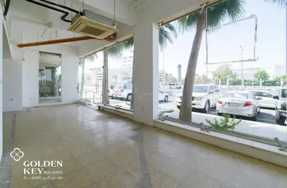 Shop - Studio - 2 Bathrooms for rent in Al Sadd Road - Al Sadd - Doha