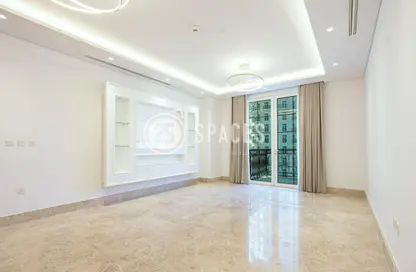 Apartment - 2 Bedrooms - 3 Bathrooms for rent in Floresta Gardens - Floresta Gardens - The Pearl Island - Doha