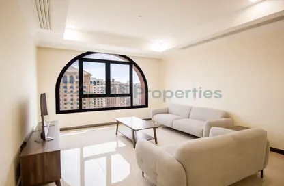 Apartment - 2 Bedrooms - 3 Bathrooms for rent in East Porto Drive - Porto Arabia - The Pearl Island - Doha