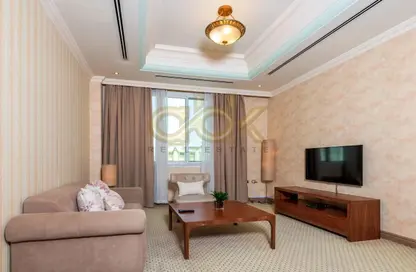 Hotel Apartments - 1 Bedroom - 2 Bathrooms for rent in Al Sadd Road - Al Sadd - Doha