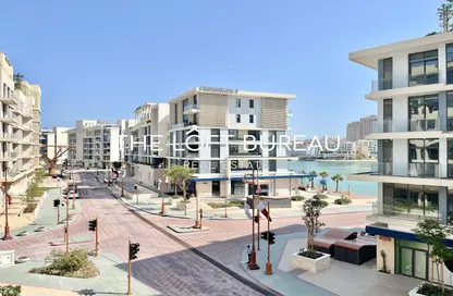 Apartment - 2 Bedrooms - 3 Bathrooms for sale in Crystal Residence - The Pearl Island - Doha