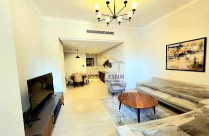 Apartment - 1 Bedroom - 2 Bathrooms for rent in Marina Residences 195 - Marina District - Lusail