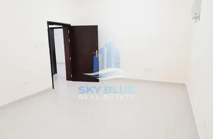 Apartment - 2 Bedrooms - 2 Bathrooms for rent in Bu Hamour Street - Abu Hamour - Doha