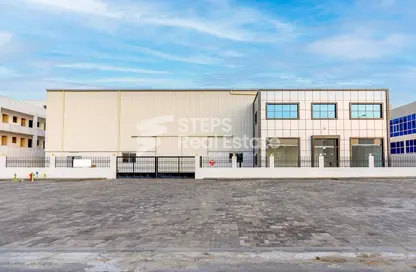 Warehouse - Studio for sale in East Industrial Street - Birkat Al Awamer - Al Wakra