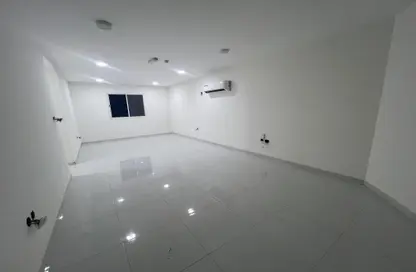 Apartment - 2 Bedrooms - 2 Bathrooms for rent in Najma - Doha