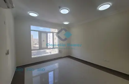 Apartment - 2 Bedrooms - 1 Bathroom for rent in Asim Bin Omar Street - Al Mansoura - Doha