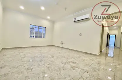 Apartment - 2 Bedrooms - 2 Bathrooms for rent in Fereej Kulaib - Doha