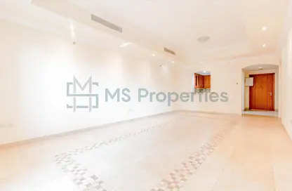 Apartment - 2 Bedrooms - 3 Bathrooms for sale in West Porto Drive - Porto Arabia - The Pearl Island - Doha