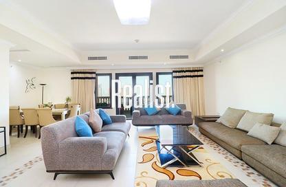 Apartment - 3 Bedrooms - 4 Bathrooms for sale in Piazza Arabia - Porto Arabia - The Pearl Island - Doha