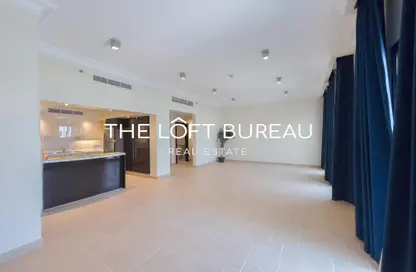 Apartment - 3 Bedrooms - 4 Bathrooms for sale in Mercato - Qanat Quartier - The Pearl Island - Doha