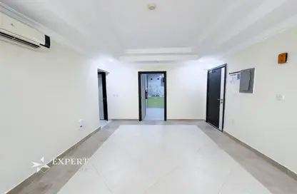 Apartment - 2 Bedrooms - 2 Bathrooms for rent in Al Sadd Road - Al Sadd - Doha