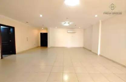 Apartment - 2 Bedrooms - 3 Bathrooms for rent in Al Sadd Road - Al Sadd - Doha