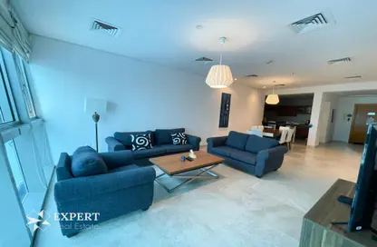 Apartment - 2 Bedrooms - 4 Bathrooms for sale in Zig Zag Tower B - Zig Zag Towers - West Bay - Doha