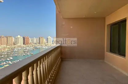 Apartment - 3 Bedrooms - 4 Bathrooms for sale in Tower 9 - Porto Arabia - The Pearl Island - Doha