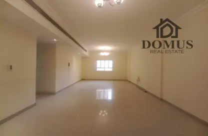 Apartment - 3 Bedrooms - 3 Bathrooms for rent in Thabit Bin Zaid Street - Al Mansoura - Doha