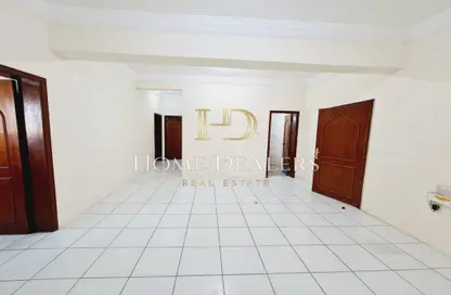 Apartment - 3 Bedrooms - 2 Bathrooms for rent in Fereej Bin Mahmoud North - Fereej Bin Mahmoud - Doha