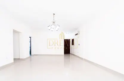 Apartment - 3 Bedrooms - 3 Bathrooms for rent in Fereej Bin Mahmoud North - Fereej Bin Mahmoud - Doha