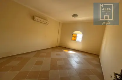 Apartment - 2 Bedrooms - 2 Bathrooms for rent in Al Nasr Street - Al Nasr - Doha