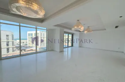 Apartment - 4 Bedrooms - 5 Bathrooms for rent in Gewan Island - The Pearl Island - Doha