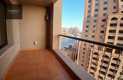 Apartment - 2 Bedrooms - 3 Bathrooms for rent in Jumanah Tower 29 - Porto Arabia - The Pearl Island - Doha