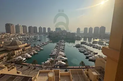 Apartment - 1 Bathroom for rent in Tower 10 - Porto Arabia - The Pearl Island - Doha