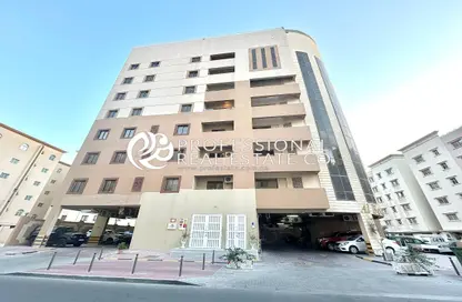 Apartment - 2 Bedrooms - 2 Bathrooms for rent in Najma Street - Najma - Doha