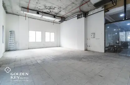 Shop - Studio - 2 Bathrooms for rent in Al Sadd Road - Al Sadd - Doha