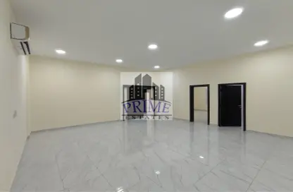 Apartment - 3 Bedrooms - 2 Bathrooms for rent in Al Kheesa - Al Kheesa - Umm Salal Mohammed