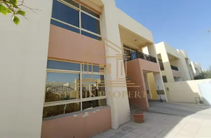 Villa - 4 Bedrooms - 4 Bathrooms for rent in Umm Al Seneem Street - Ain Khaled - Doha