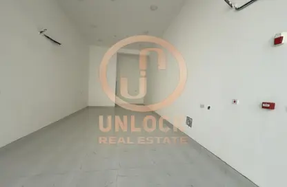 Shop - Studio - 1 Bathroom for rent in Ghanem Residences - Fereej Bin Mahmoud South - Fereej Bin Mahmoud - Doha