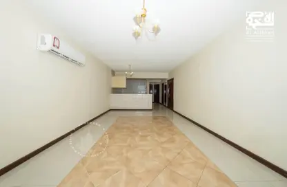 Apartment - 2 Bedrooms - 1 Bathroom for rent in Regency Residence Airport - Regency Residence Airport - Old Airport Road - Doha