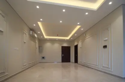 Apartment - 3 Bedrooms - 3 Bathrooms for rent in Aspire Zone - Al Waab - Doha