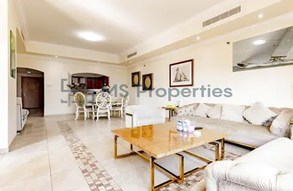 Apartment - 2 Bedrooms - 3 Bathrooms for rent in West Porto Drive - Porto Arabia - The Pearl Island - Doha