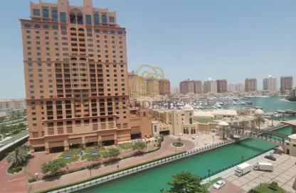 Apartment - 2 Bedrooms - 3 Bathrooms for rent in Tower 10 - Porto Arabia - The Pearl Island - Doha