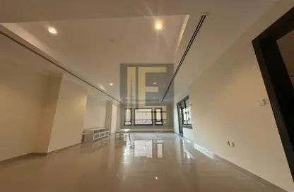 Apartment - 2 Bedrooms - 2 Bathrooms for sale in East Porto Drive - Porto Arabia - The Pearl Island - Doha