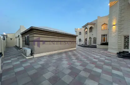 Villa - 6 Bedrooms - 7 Bathrooms for sale in Onaiza - Onaiza - Doha