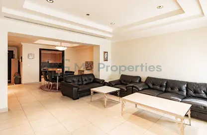 Apartment - 1 Bedroom - 2 Bathrooms for rent in West Porto Drive - Porto Arabia - The Pearl Island - Doha