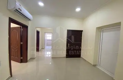 Villa - 2 Bedrooms - 2 Bathrooms for rent in Al Murrah - Al Rayyan - Doha