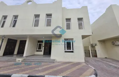 Villa - 3 Bedrooms - 4 Bathrooms for rent in Umm Al Seneem Street - Ain Khaled - Doha