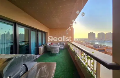 Apartment - 2 Bedrooms - 3 Bathrooms for sale in Porto Arabia - The Pearl Island - Doha