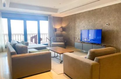 Apartment - 2 Bedrooms - 3 Bathrooms for rent in Porto Arabia - The Pearl Island - Doha