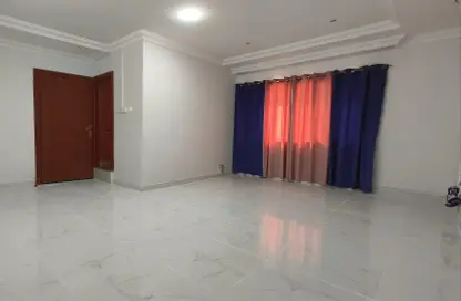 Apartment - 1 Bathroom for rent in E Block - Muzahem Street - Al Sadd - Doha