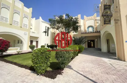 Villa - 4 Bedrooms - 5 Bathrooms for rent in West Bay Lagoon Villas - West Bay Lagoon - West Bay Lagoon - Doha