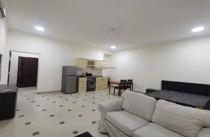 Apartment - 1 Bathroom for rent in Legtaifiya Lagoon - West Bay - Doha